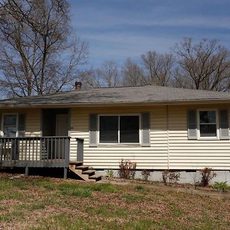 Cozy Retreat For Your Upcoming Trip Knoxville Eksteriør bilde